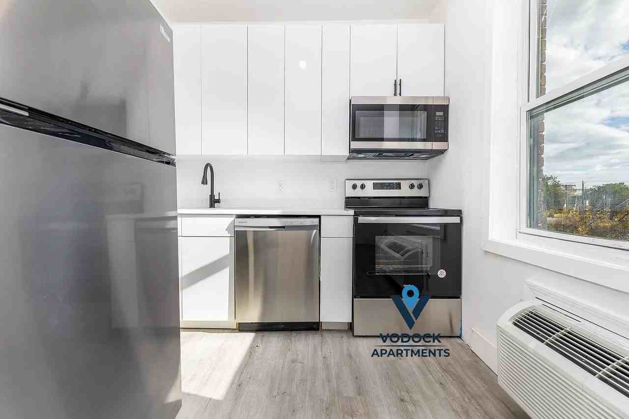 1252 Main Street #2B - Photo 2 of 18