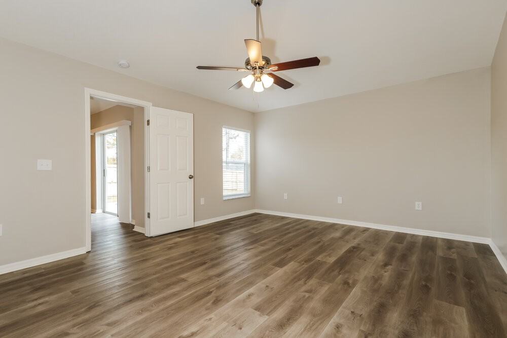 10809 Windbury Way - Photo 4 of 16