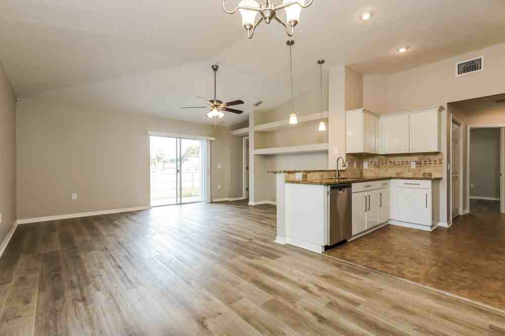 10809 Windbury Way - Photo 5 of 16