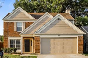 featured image of 930 Danforth Pl