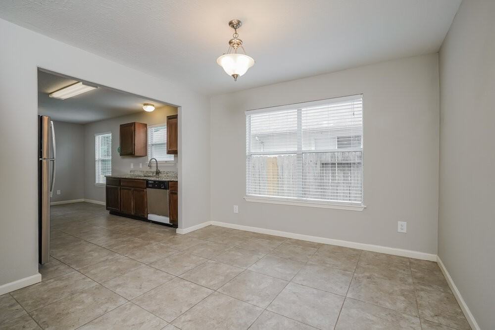 2823 Cypress Island Dr - Photo 7 of 16