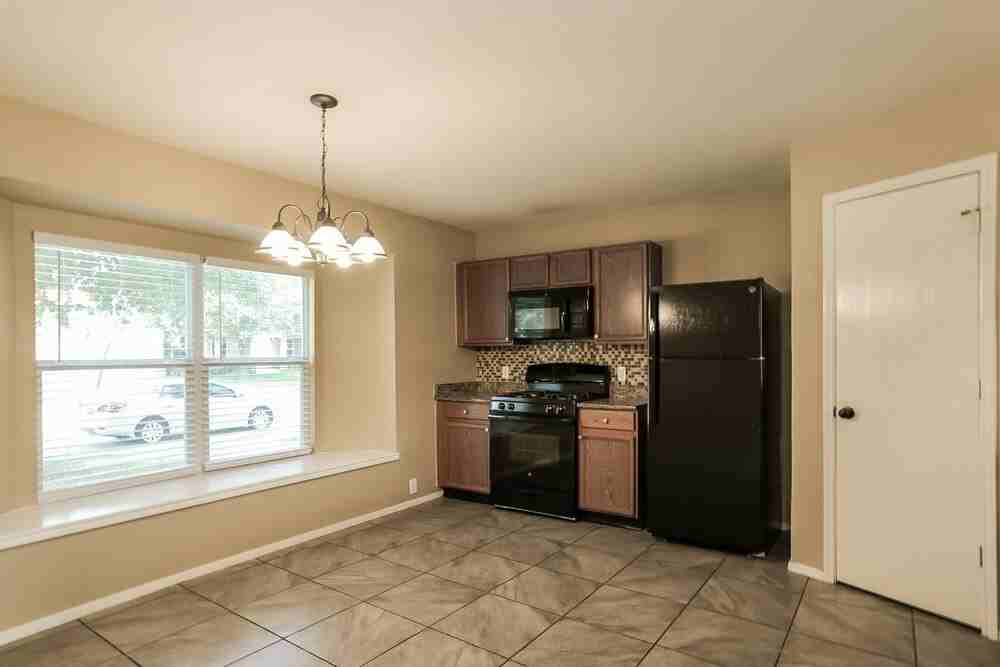 3231 Dartmouth Field Ln - Photo 7 of 21