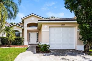 featured image of 1227 Heather Lake Dr