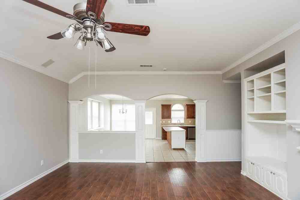4520 Chesapeake Bay Dr - Photo 3 of 16