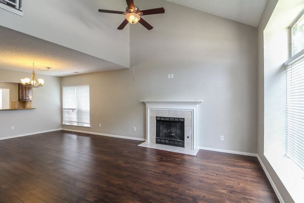 1508 Chapman St - Photo 2 of 15