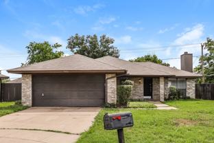 7051 S Meadow Dr E - Photo 1 of 1