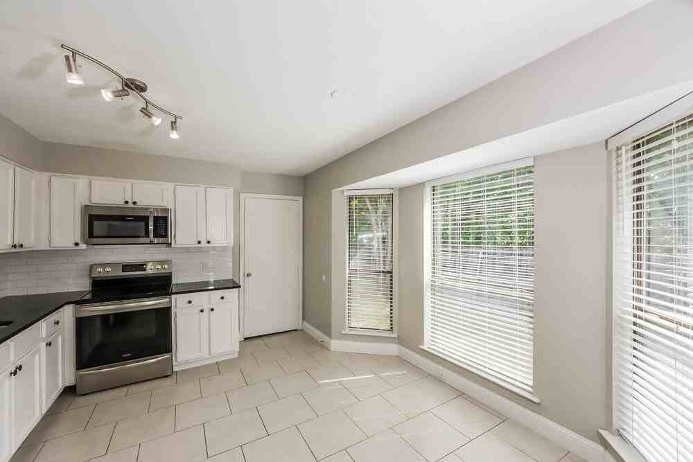 7051 S Meadow Dr E - Photo 6 of 16
