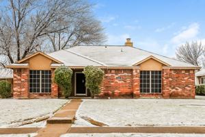 featured image of 1365 Roan Dr