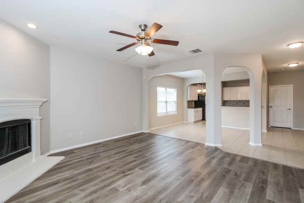 8824 Deadwood Ln - Photo 5 of 17