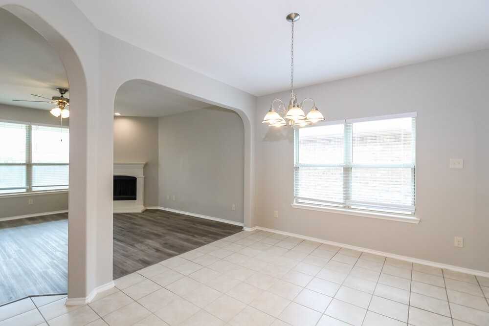 8824 Deadwood Ln - Photo 6 of 17