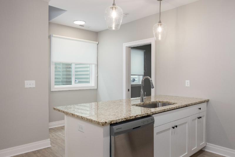317 N Park Ave - Photo 4 of 12