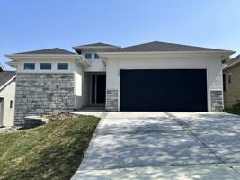 featured image of 1302 Sw Heartwood Dr