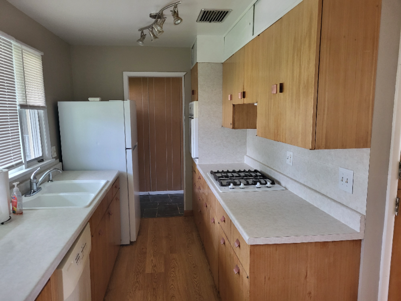 3716 7th Ave N - Photo 4 of 17