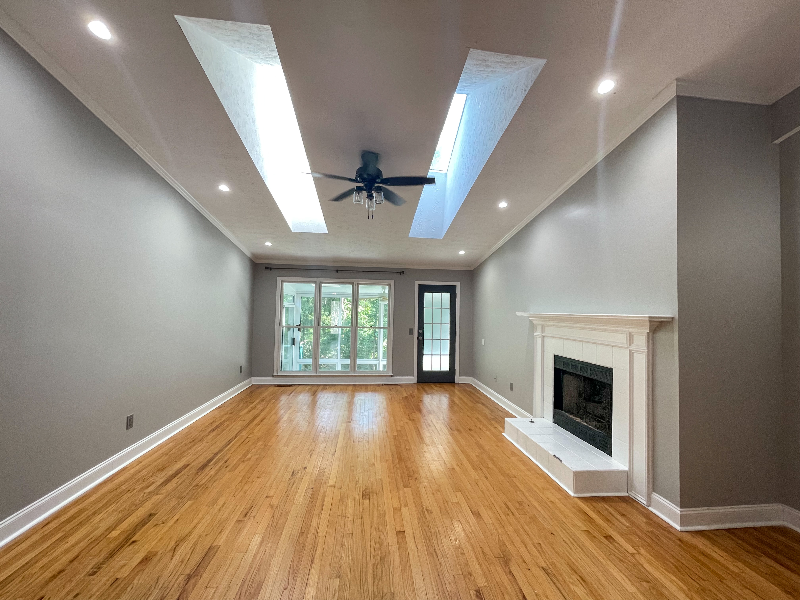 645 Clearwater Pl - Photo 4 of 38