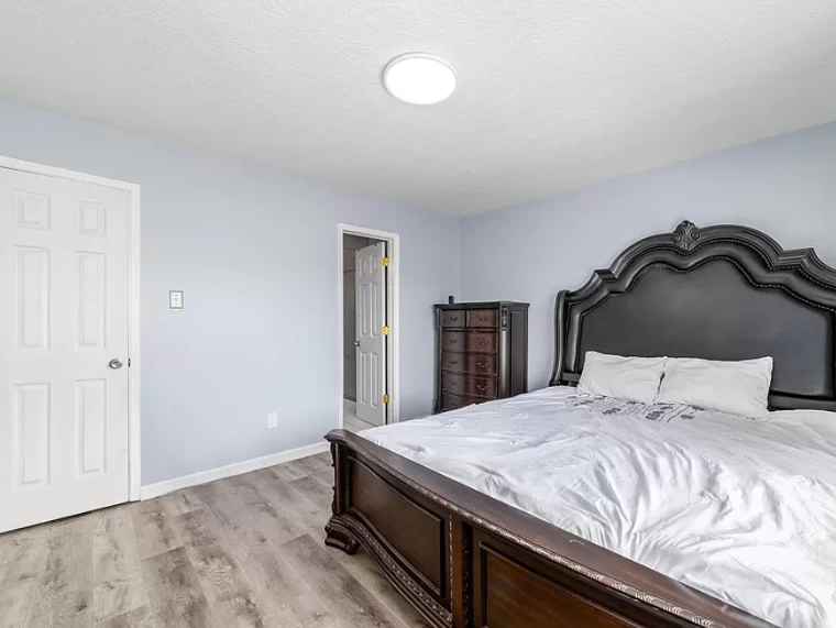 10207 Revelstoke Dr - Photo 7 of 10