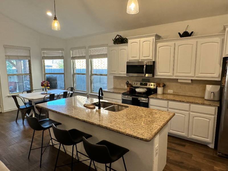 11425 Starlight Ranch Trl - Photo 3 of 12