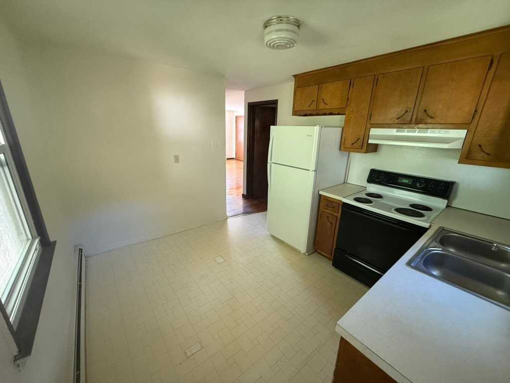 372 Park St #8 - Photo 2 of 11