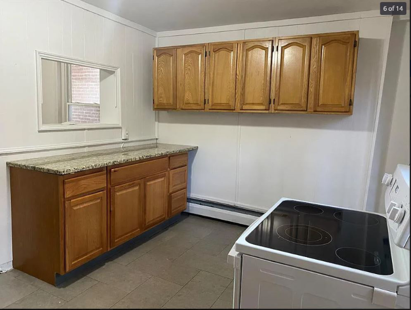633 Ontario St - Photo 2 of 13