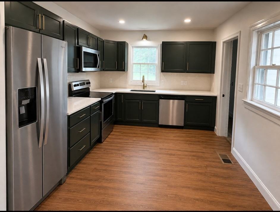 1023 Piedmont St - Photo 3 of 8