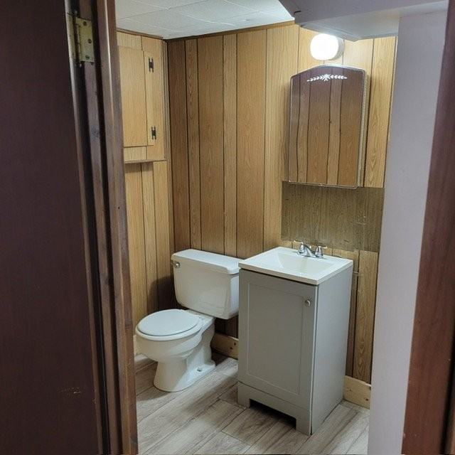 5437 Elmwood Ave - Photo 3 of 3