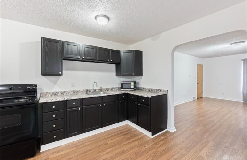 219 Victor Ave #1 - Photo 5 of 7