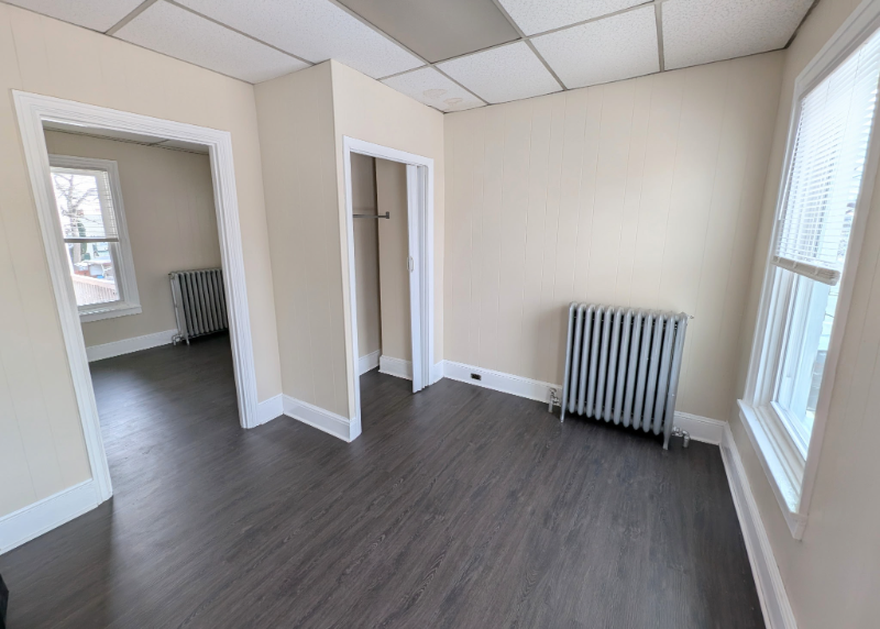 211 N Bedford St #3 - Photo 2 of 12