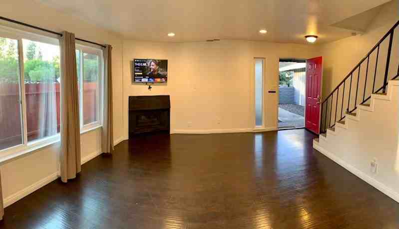 2400 Northrop Ave - Photo 4 of 5