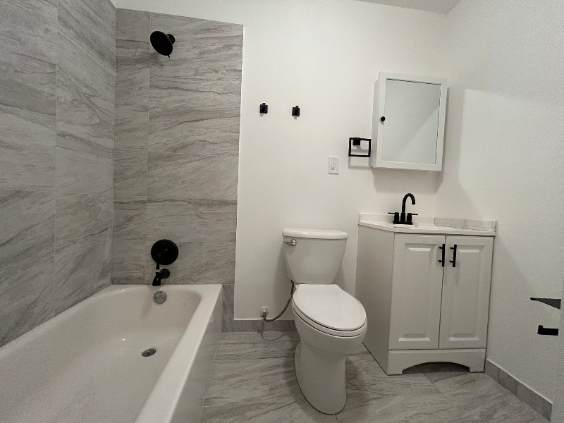 1590 N La Fox St #1 - Photo 6 of 7