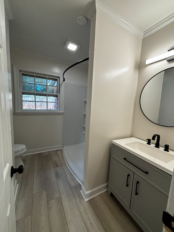 411 Lee St #411 - Photo 4 of 8