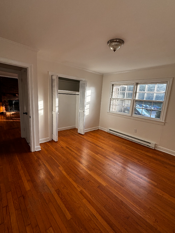 411 Lee St #411 - Photo 6 of 8