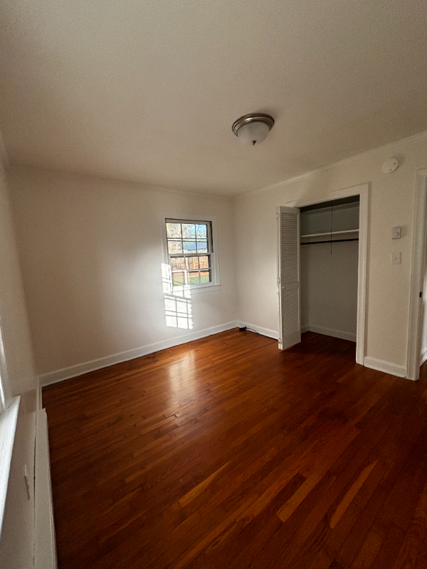 411 Lee St #411 - Photo 7 of 8