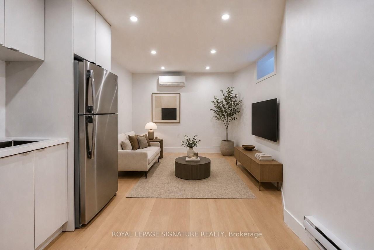 390 Palmerston Boulevard #3