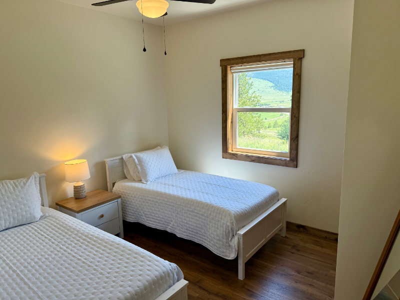27945 Island Butte Ln - Photo 5 of 20