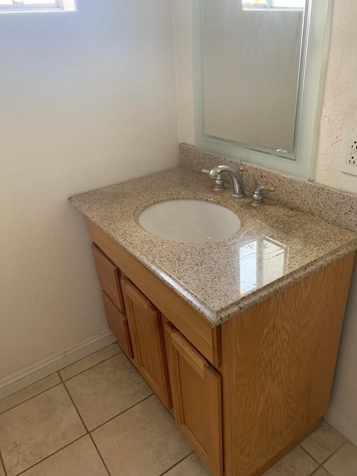 4416 Franklin Ave - Photo 4 of 8