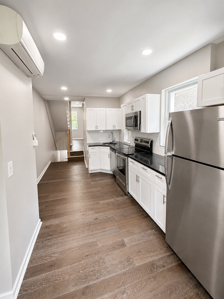 1420 Cambridge St - Photo 4 of 50