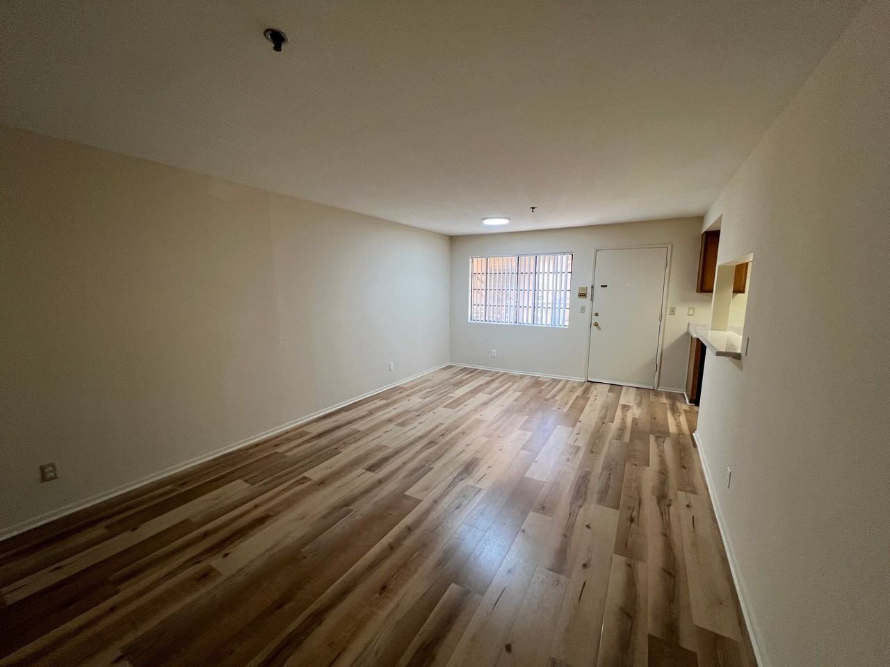 1517 Rock Glen Ave #210 - Photo 2 of 9