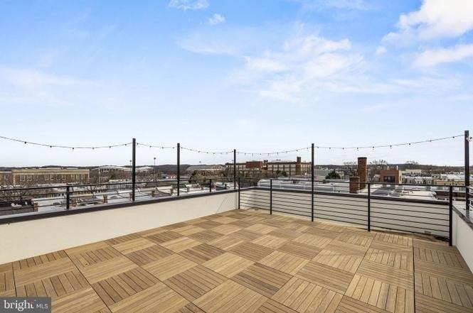 217 16th St Ne #9 - Photo 2 of 18