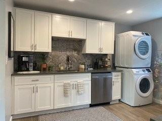 1867 S St #B - Photo 3 of 7