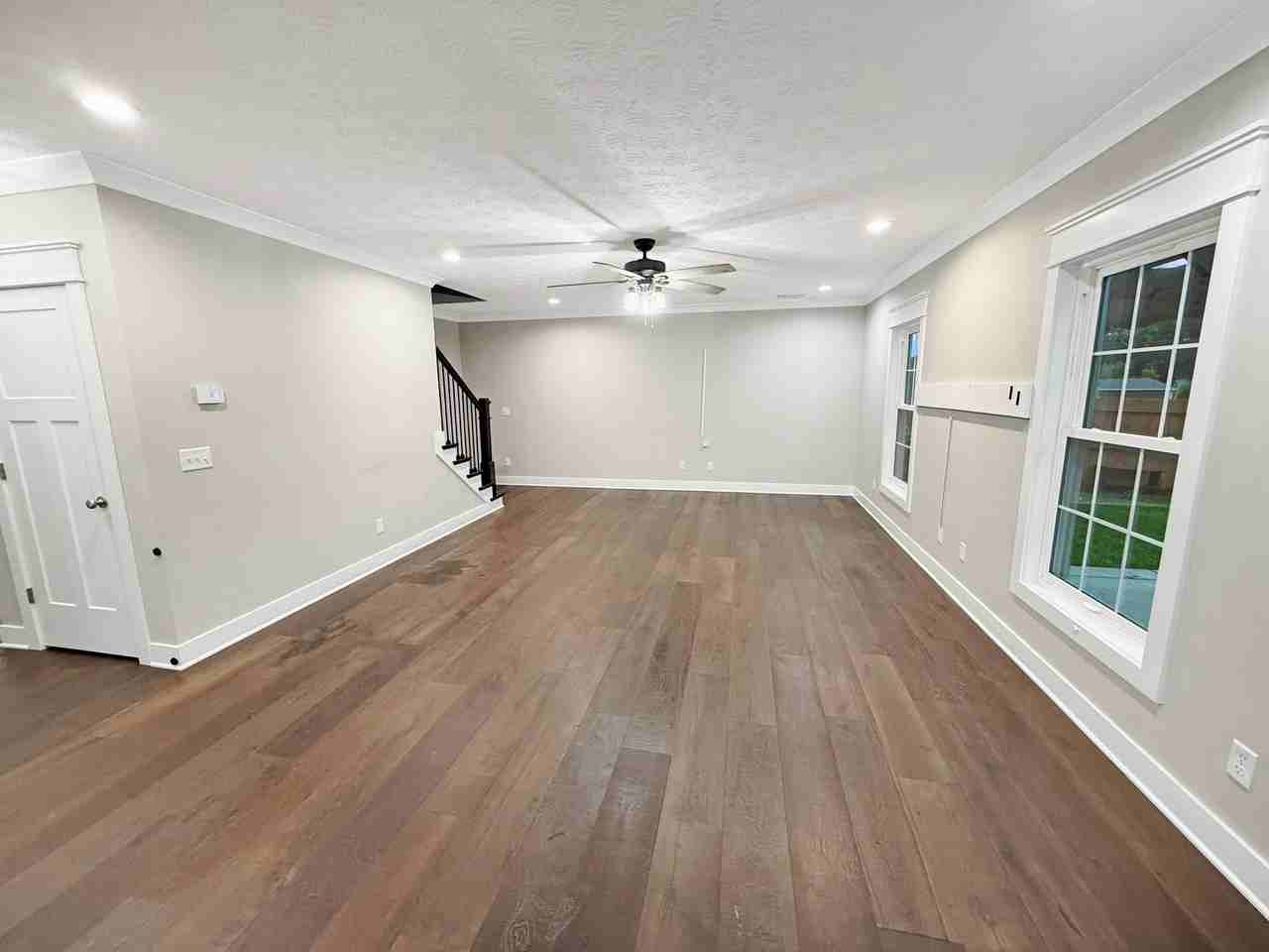 79 Mount Moriah Blvd - Photo 4 of 20