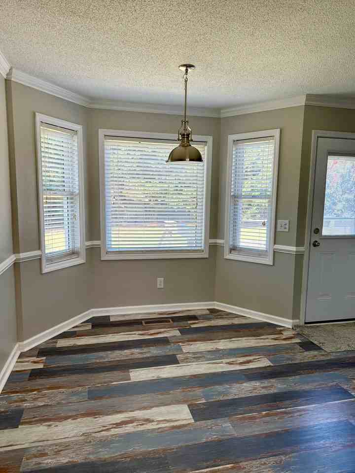 231 Autumnview Ct - Photo 2 of 21