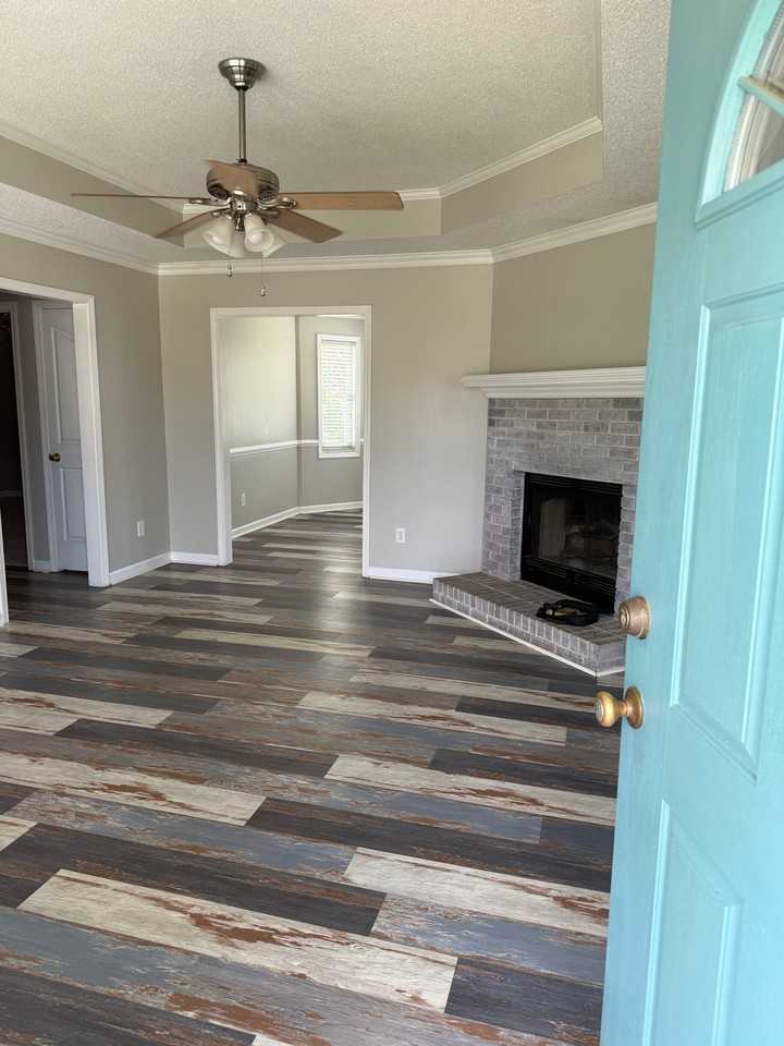 231 Autumnview Ct - Photo 3 of 21