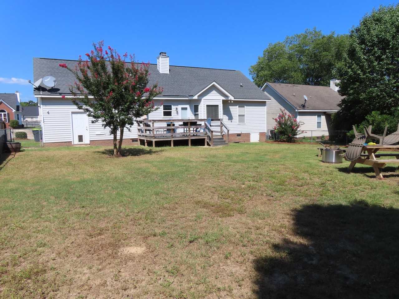 231 Autumnview Ct - Photo 6 of 21