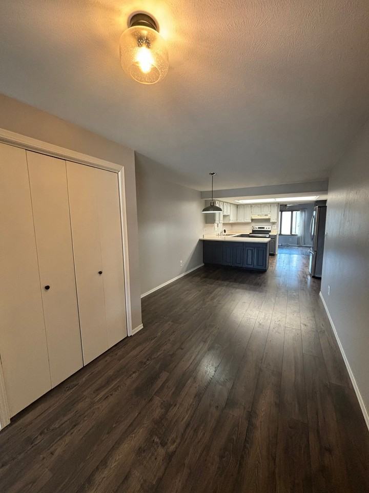 2730 Aquarius Rd - Photo 2 of 17