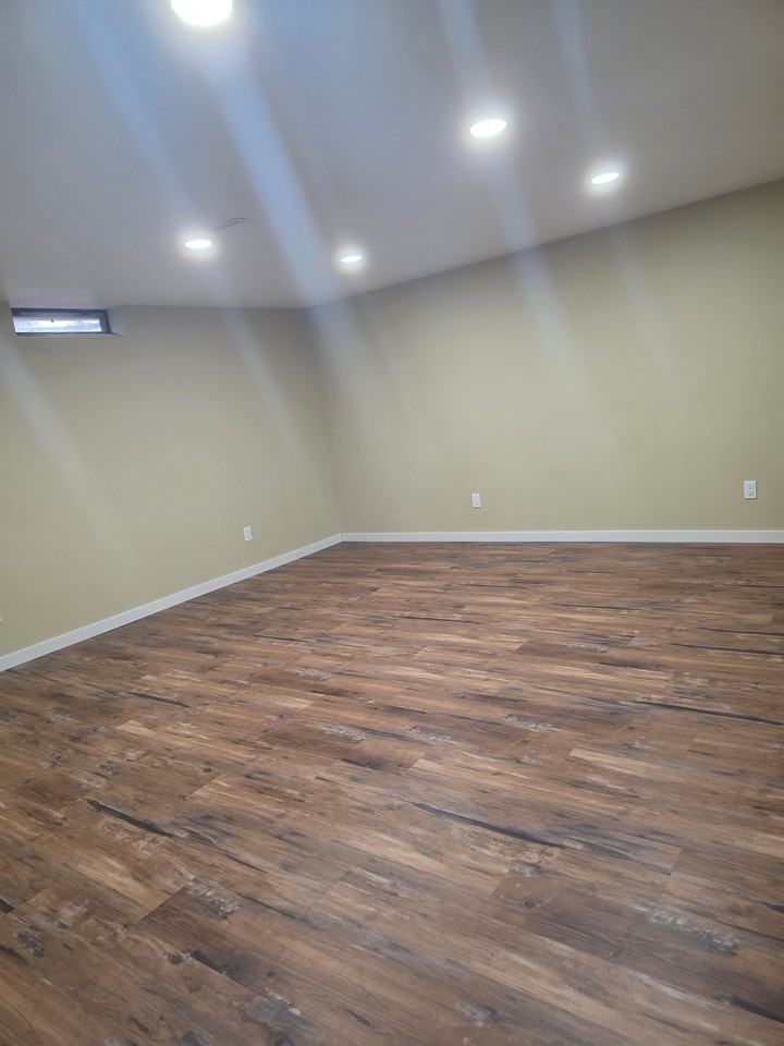 417 7th Ave N - Photo 4 of 8