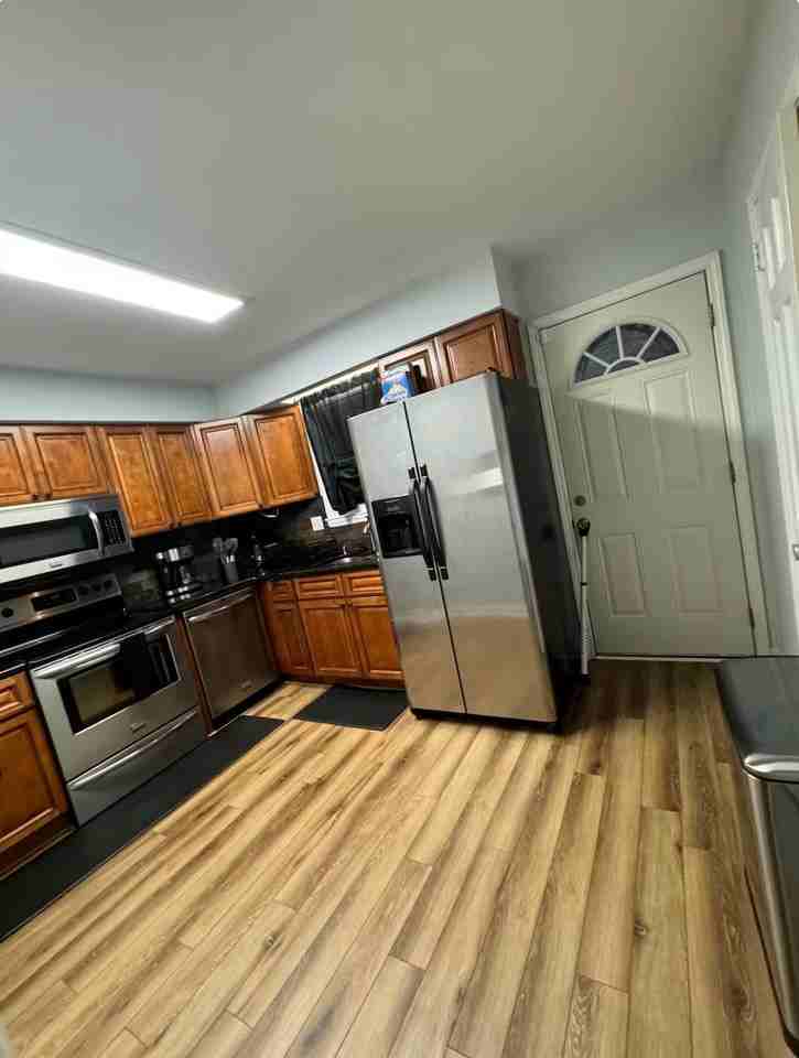 6306 Old Pineville Rd #F - Photo 4 of 8