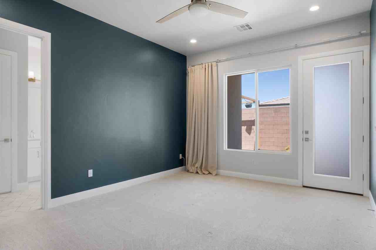 1317 E Gordon Ln - Photo 5 of 20