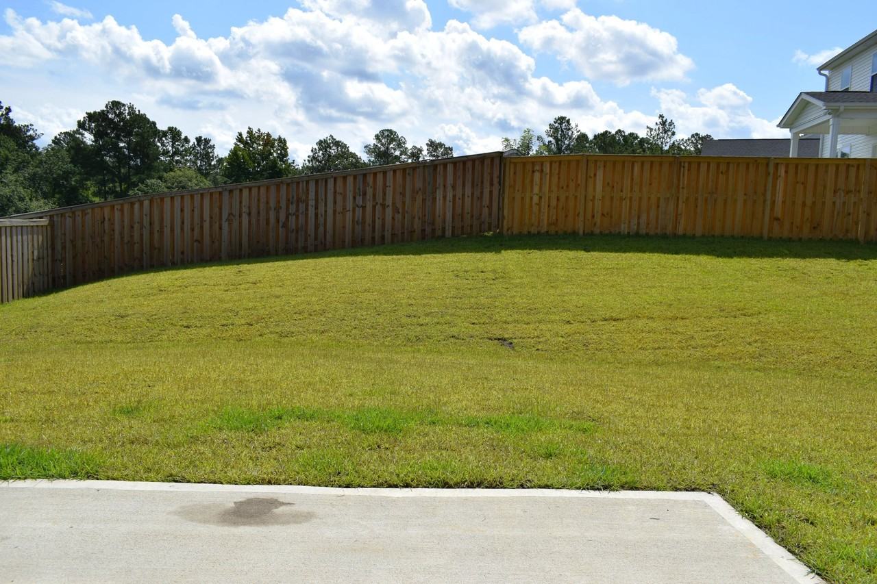 5081 Tullamore Dr - Photo 4 of 15