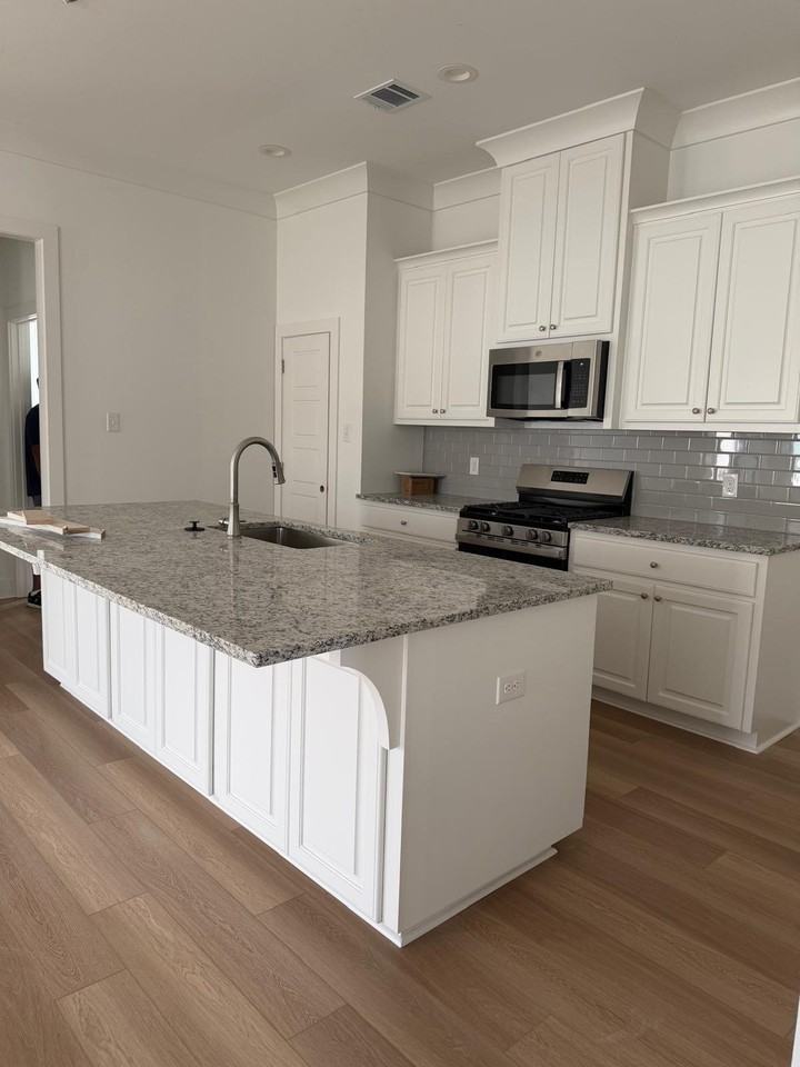 9579 Summer Cypress Ave - Photo 4 of 13