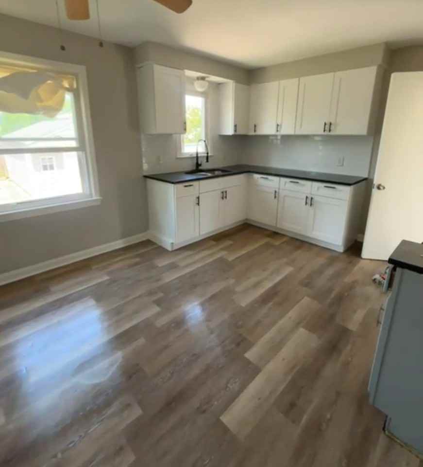 11511 Bradwell Rd - Photo 2 of 10