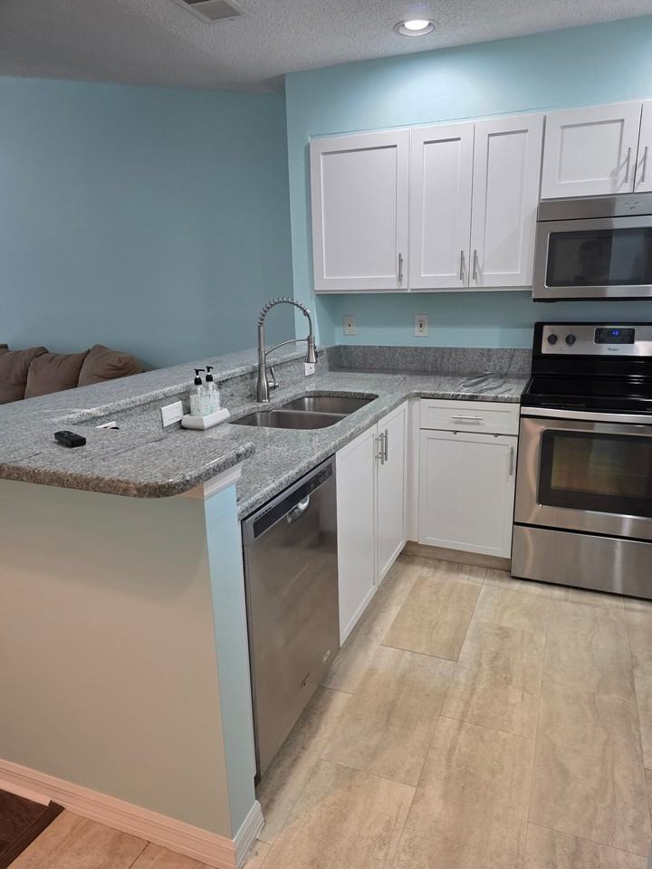 5450 Longwood Run Blvd #202 - Photo 6 of 20